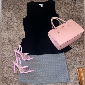 S.C. & CO. Women’s skort. Stretchy and comfortable.